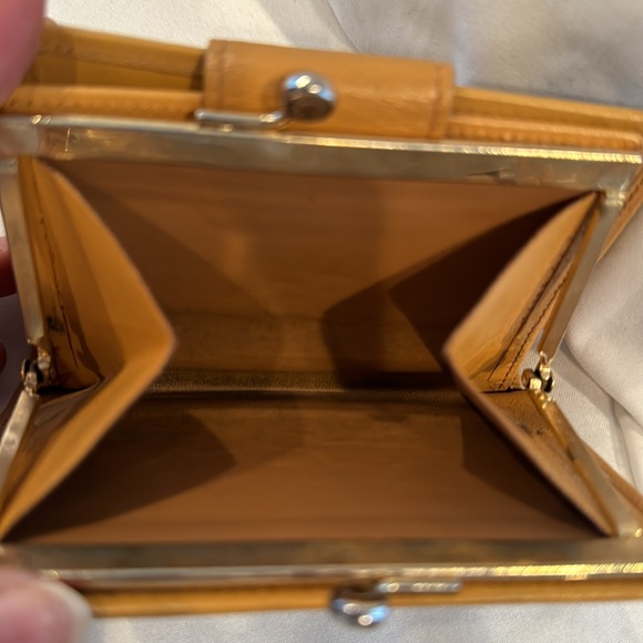 Celine Compact Kiss-Lock  Wallet light Cognac edging with Brown. 4 1/2”x 3 1/2” - Picture 12 of 15